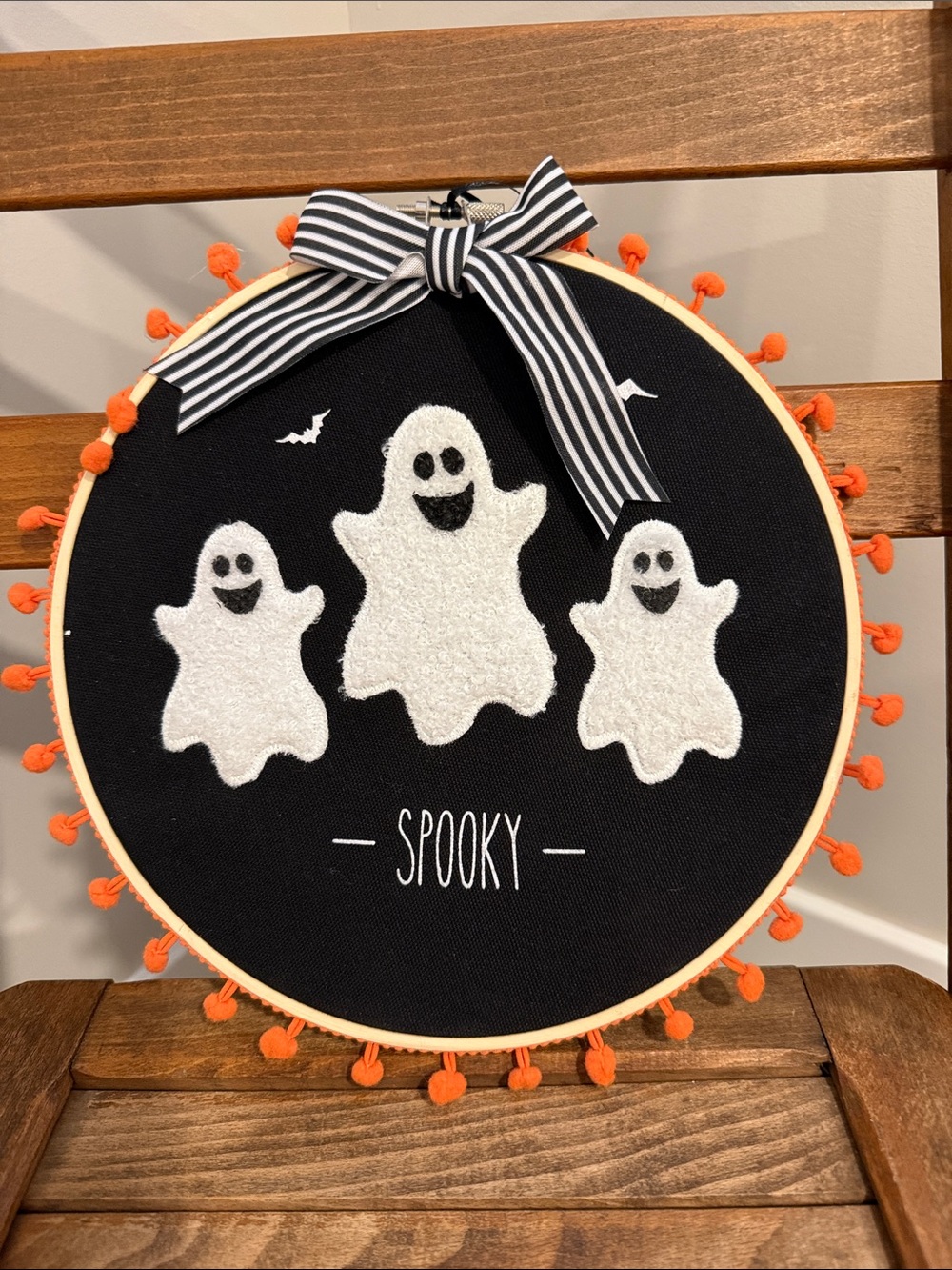 Halloween Ghost Embroidery Hoop Wall Hanging 🎃👻